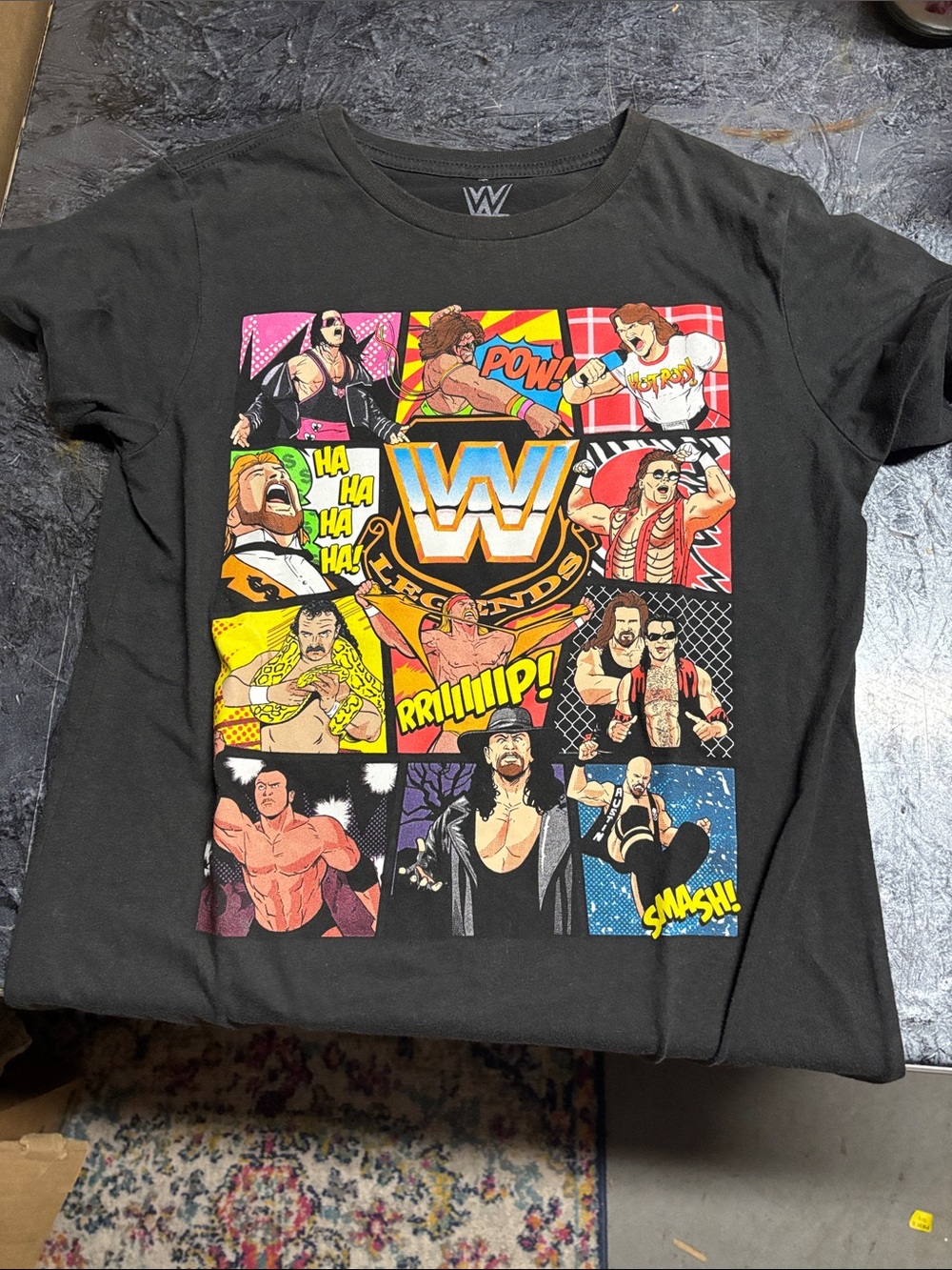 WWF legends youth tee. YM (10-12) Black